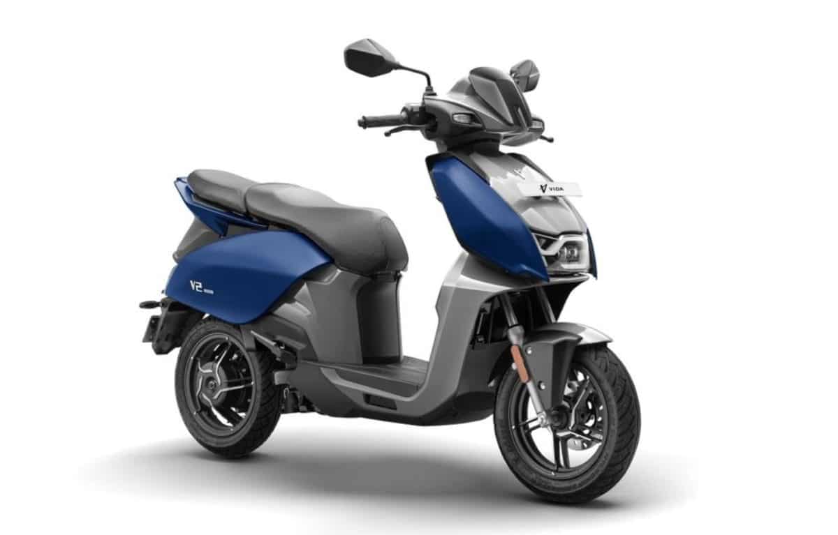 Hero Vida V2 electric scooter in matte white color with swappable battery