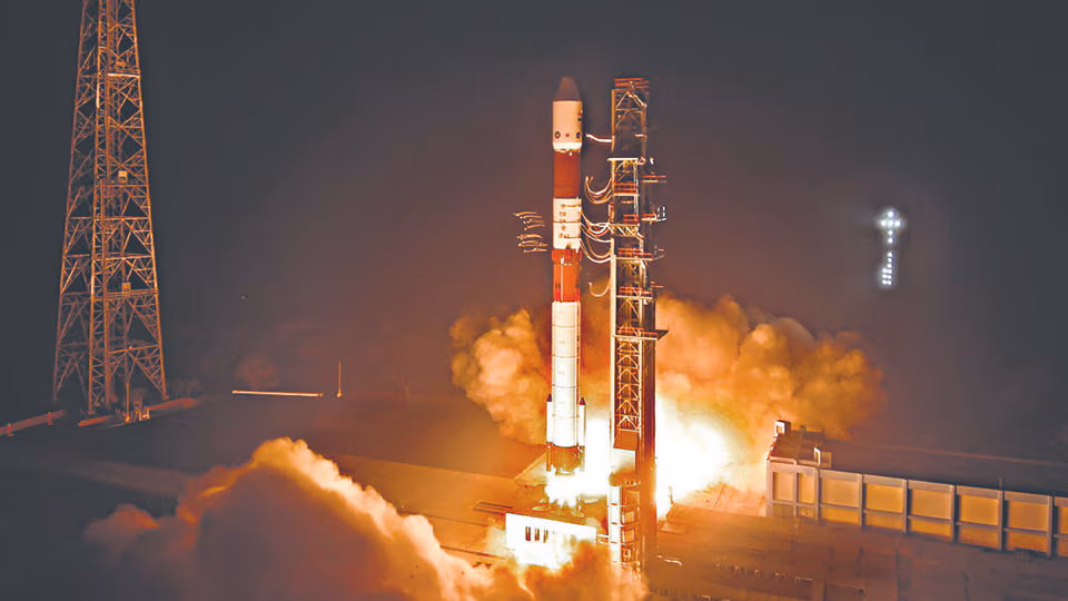 ISRO Reusable Rockets 2025 सस्ते स्पेस ट्रैवल की नई क्रांति