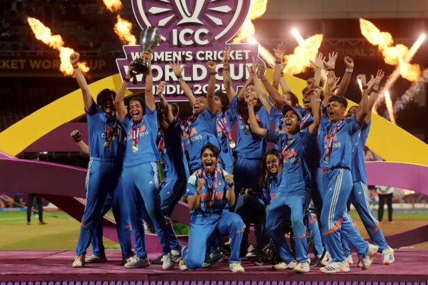 ICC महिला विश्व कप जीत पर टाटा का बड़ा सम्मान: हर खिलाड़ी को मिलेगी नई Tata Sierra का टॉप मॉडल