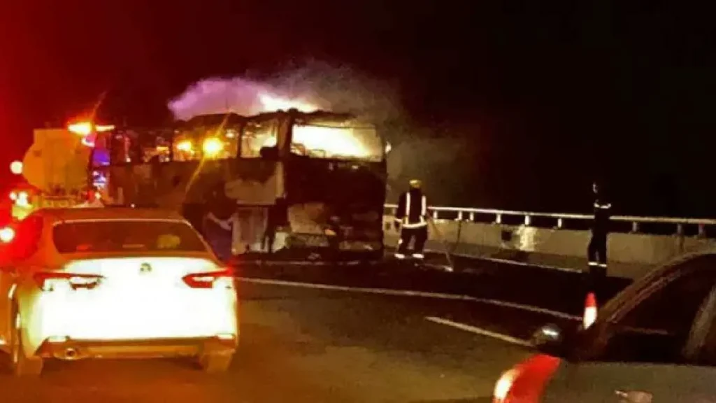 Saudi Arabia Bus Accident: सऊदी अरब में बस हादसे में जान गंवाने वाले भारतीयों की पहचान – 42 मृतकों में से 18 हैदराबाद के 4 Saudi Arabia Bus Accident