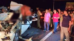 Bundelkhand Expressway Accident: Hamirpur में भीषण सड़क हादसा, दो सगे भाइयों समेत चार लोगों की मौत 3 Bundelkhand Expressway Accident