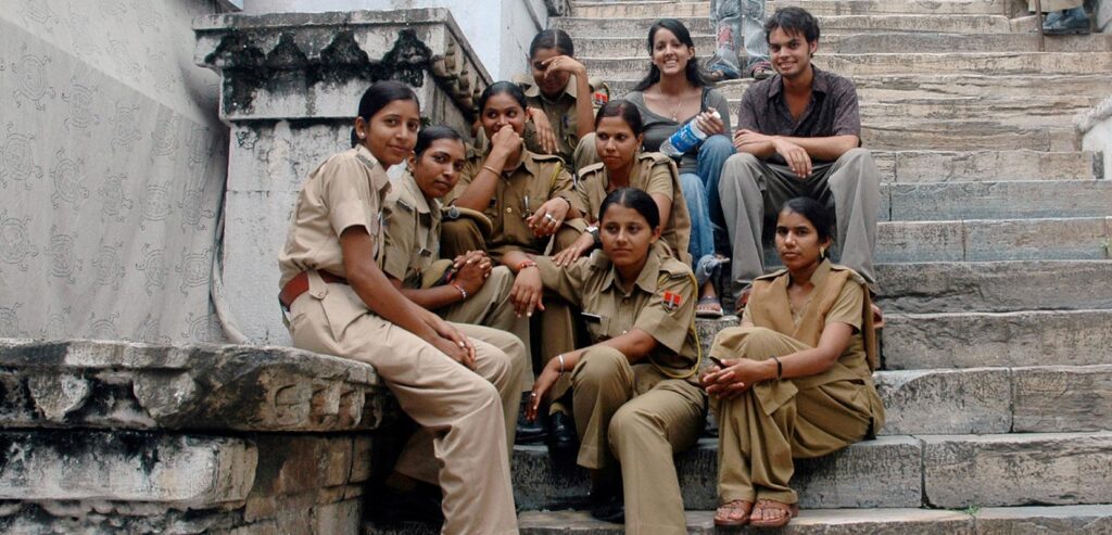 कम अंकों वाले छात्रों के लिए सफल करियर की राह – Marks नहीं, Mindset और Skills बनाते हैं Future 2 कम अंकों वाले छात्रों के लिए सफल करियर की राह